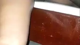 عمل شرجي صارخ يؤدي إلى هزة جماع متفجرة مع تدفق السائل