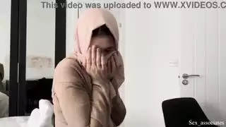 سكس اب يغتصبون ابنته وهي نايمة