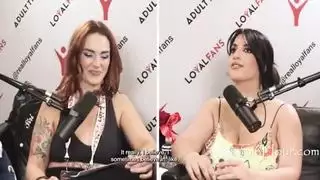 صدر سارة عربي البطل في مجد إباحي كامل