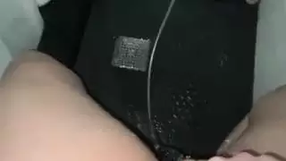 فانتازيا إباحية: الاستمناء لكس مراهقة ضيق قبل التنظيف