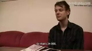 ينيك امه مقابل المال والأكل